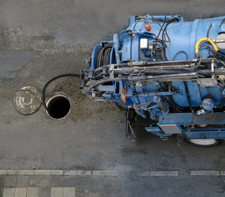 Pobór nieczystości ze studzienki